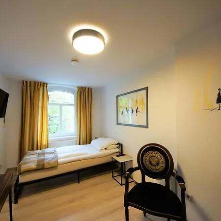 Liebezeit - Ehemals 3*