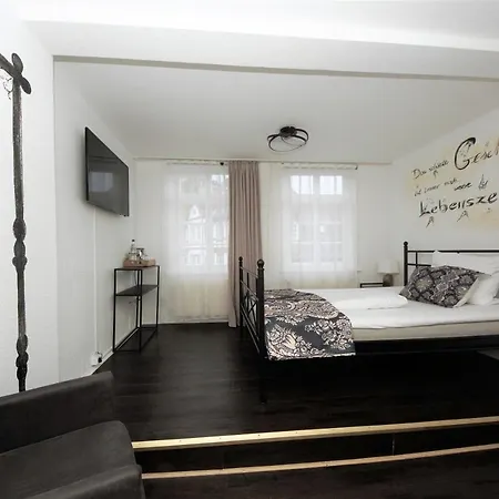 Liebezeit - Ehemals 3* דילנבורג